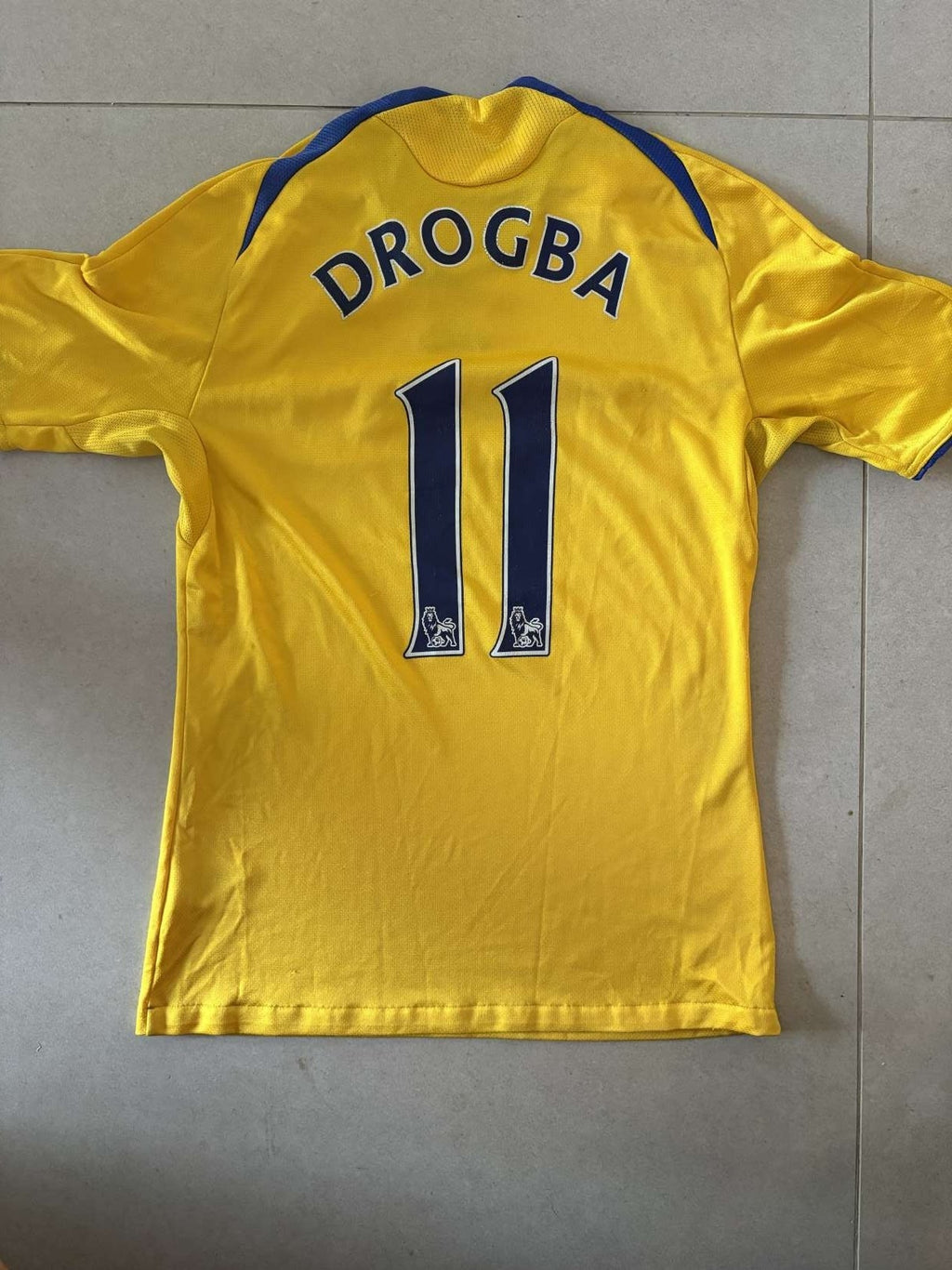 2008/09 Chelsea third shirt, back, Drogba 11