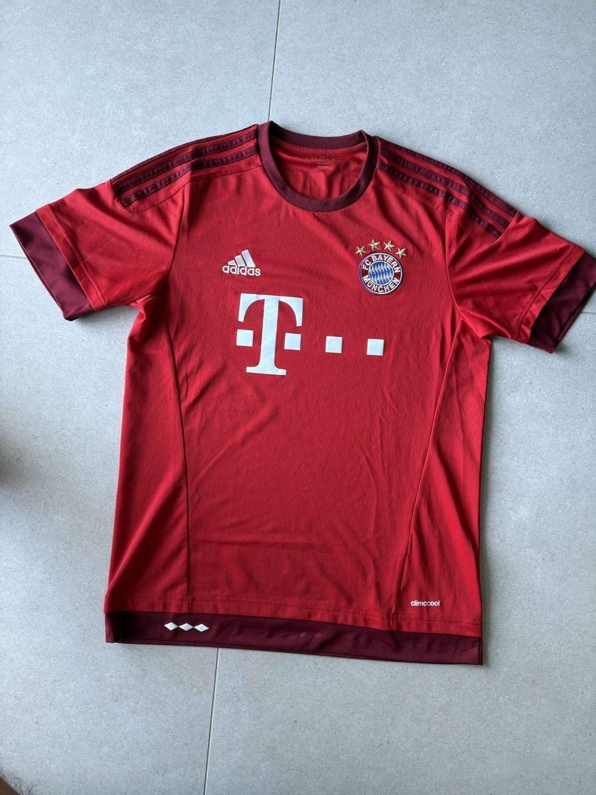 2015/16 Bayern Munich home shirt in red, front, adidas