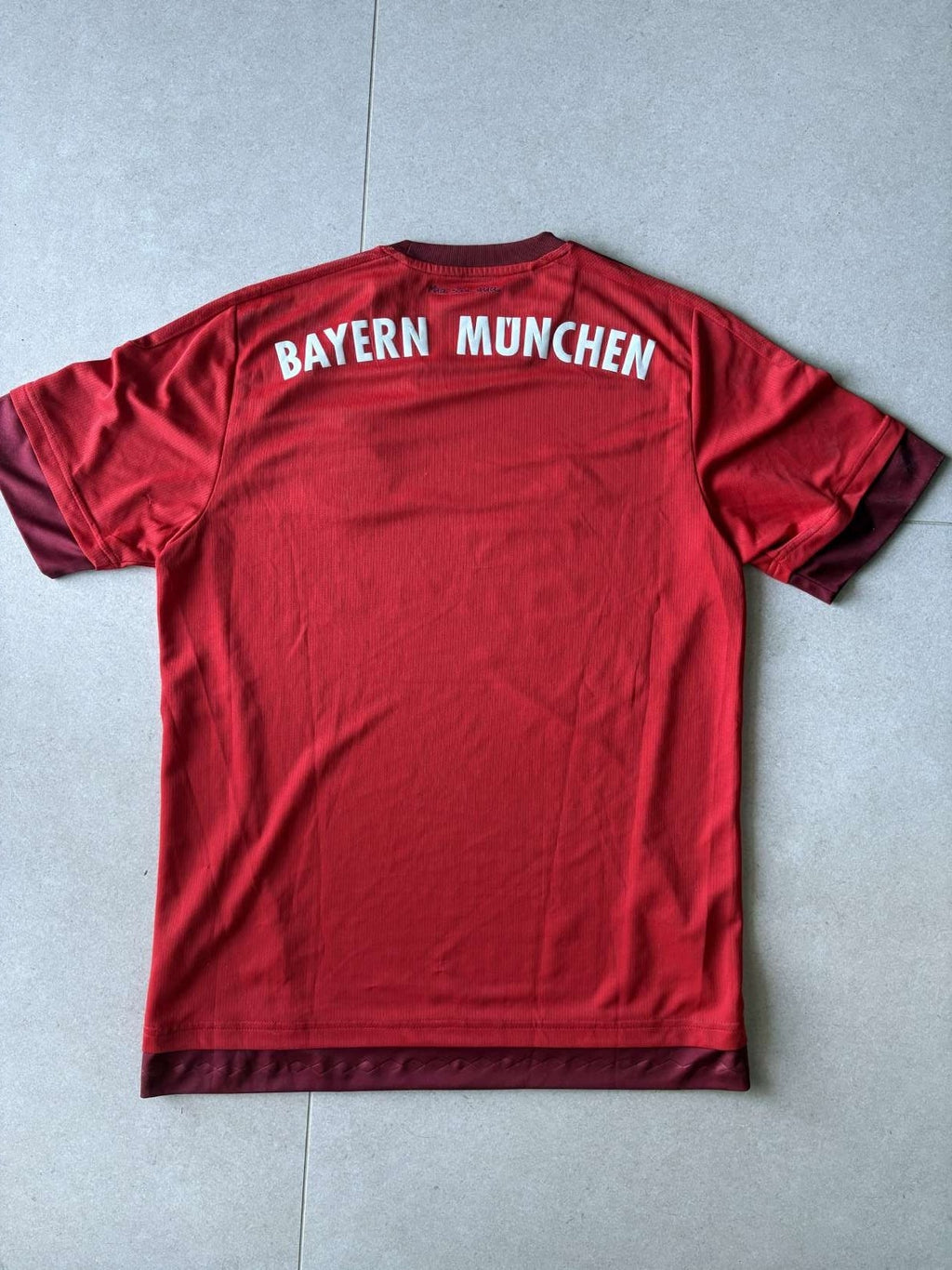 2015/16 Bayern Munich home shirt, back