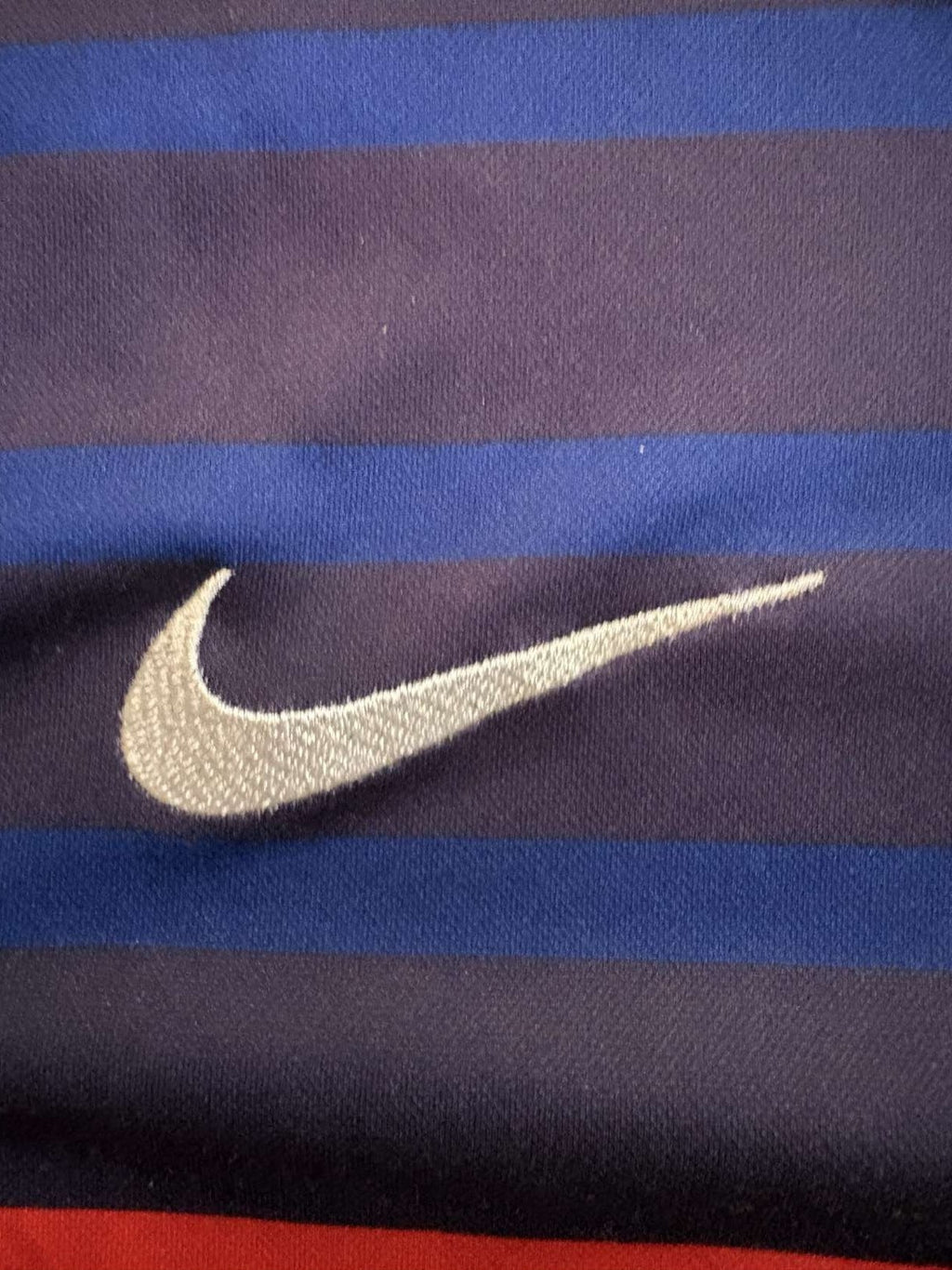 Nike logo on the 2020 France home shirt