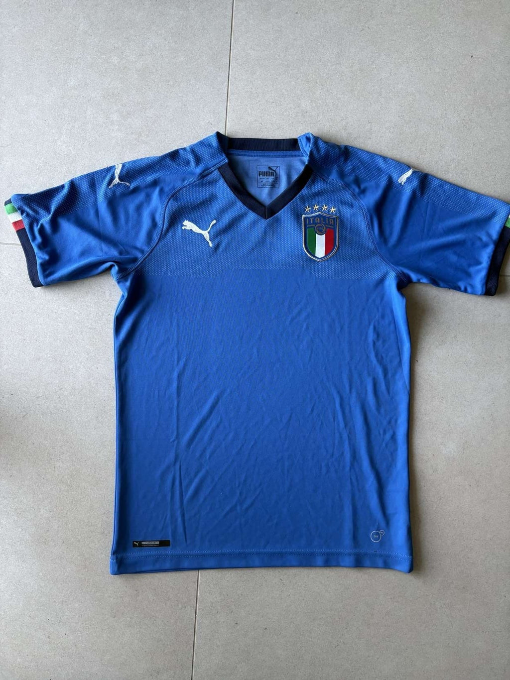2018 Italy home shirt in blue, front, Puma