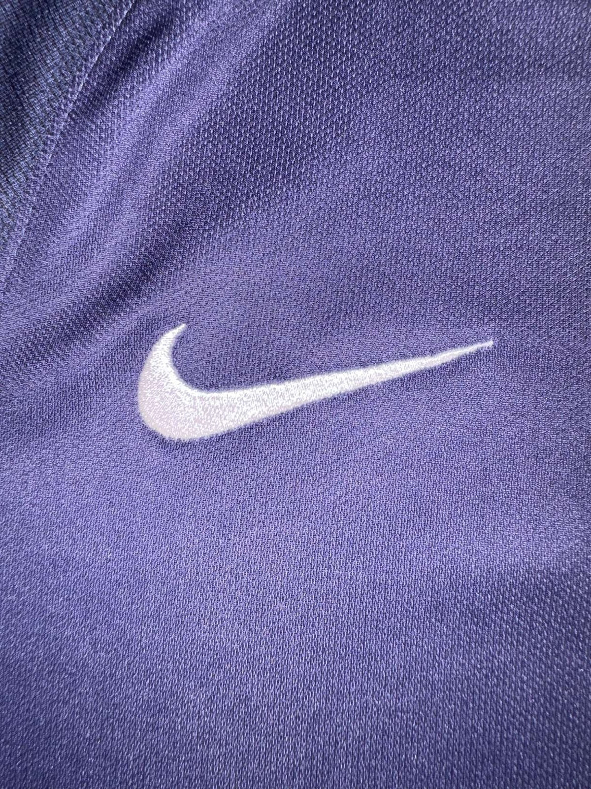 Nike branding on the 2016/17 Paris Saint-Germain home shirt