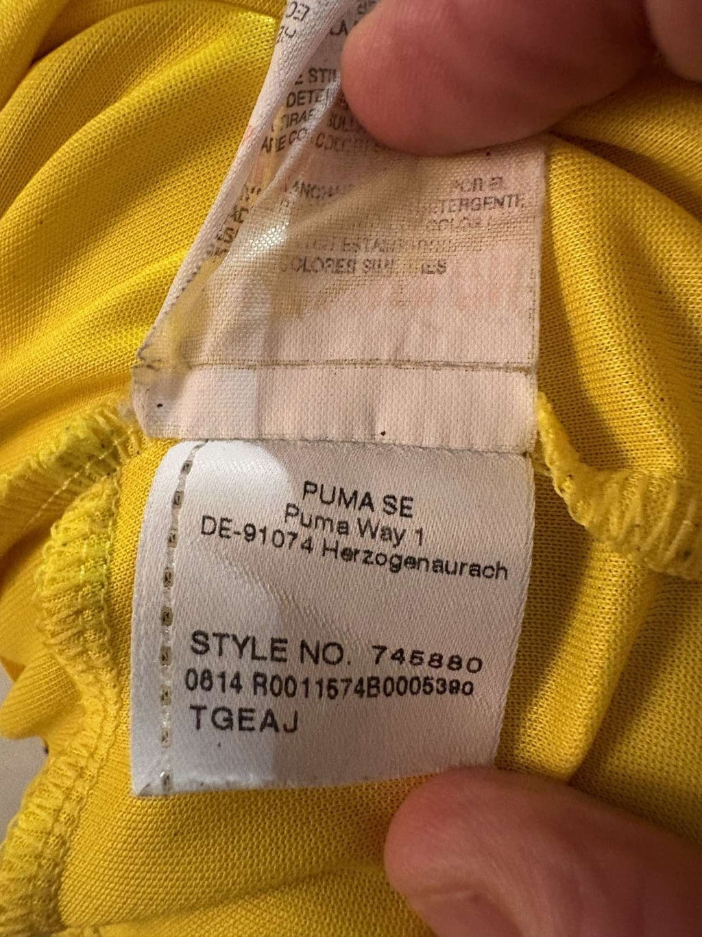 Inner label showing Puma product code 745880