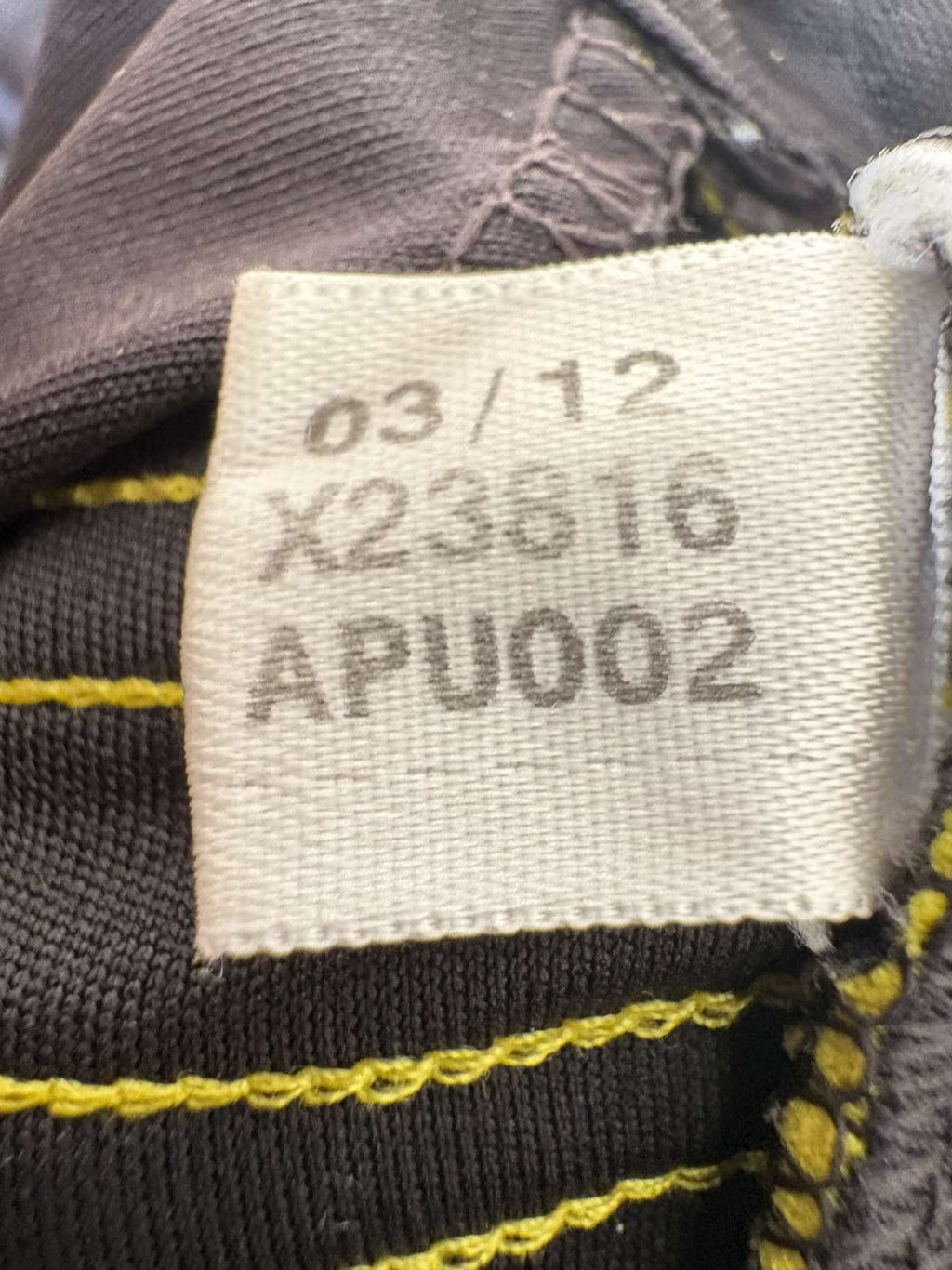 Inner label showing adidas product code X23816