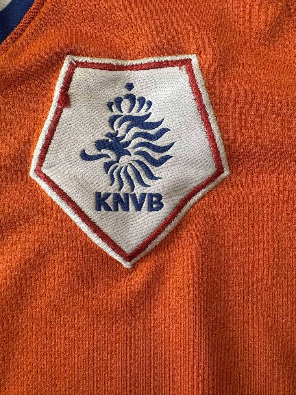 Netherlands KNVB crest on the 2008 home shirt