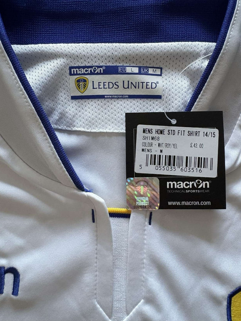 Collar detail of the 2014/15 Leeds United home shirt