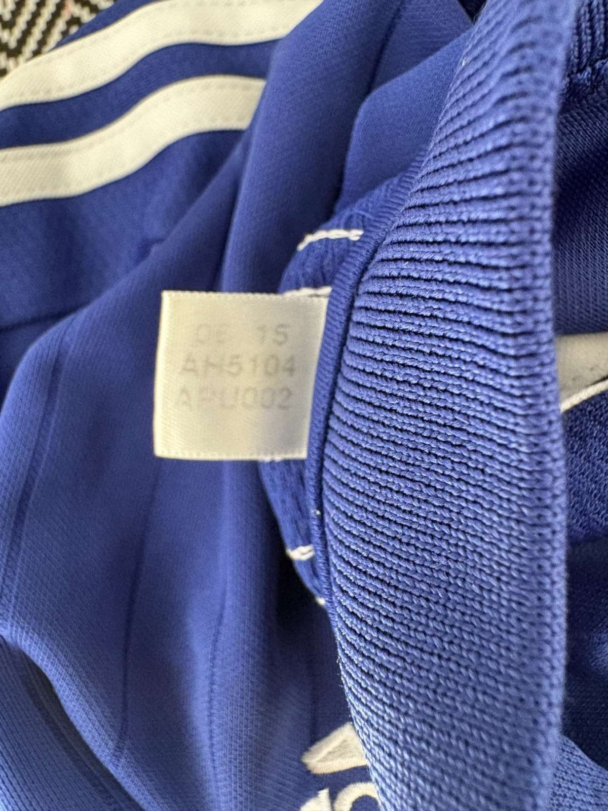 Inner label showing adidas product code AH5104