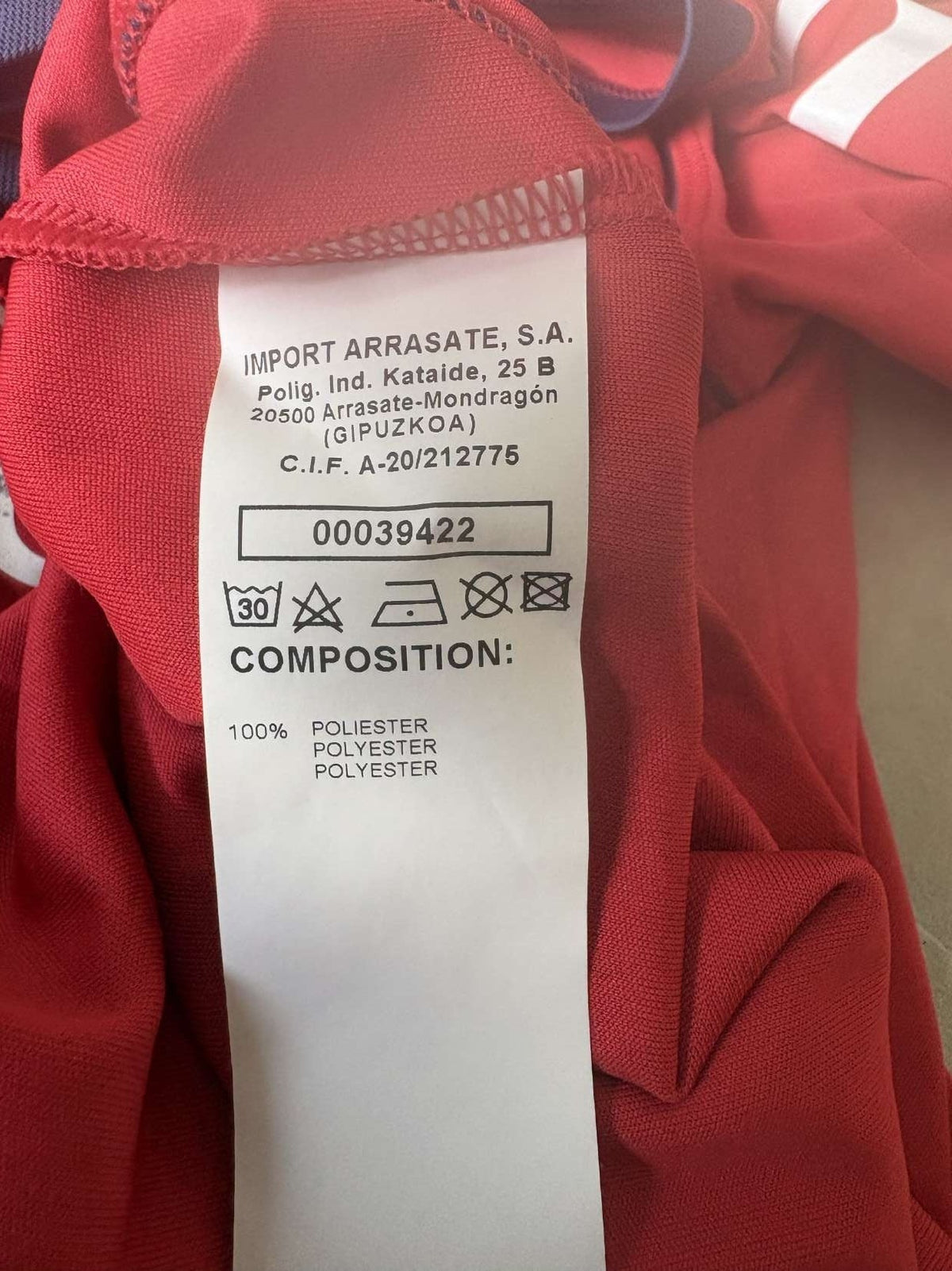 Inner product label of the Osasuna home shirt