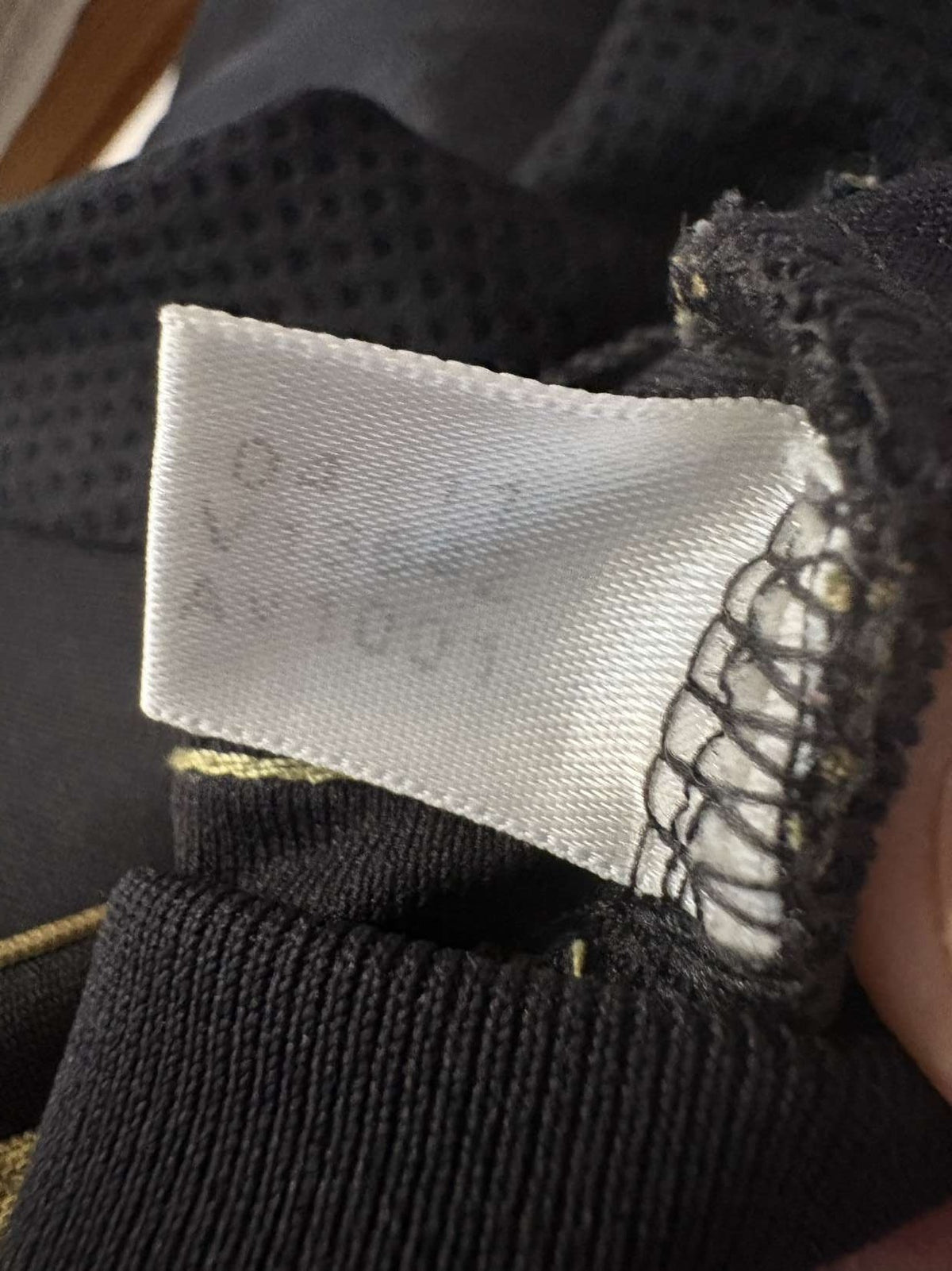 Inner label showing adidas product code V13642