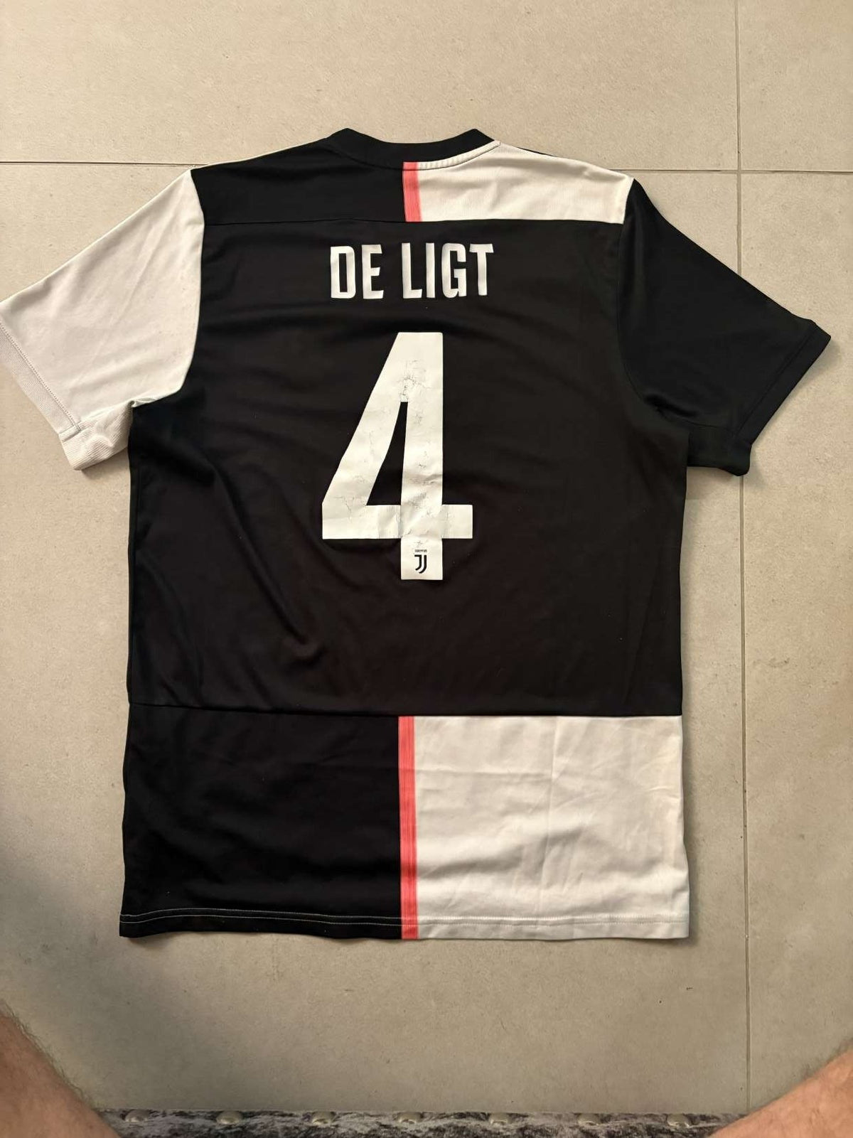 2019/20 Juventus home shirt, back, De Ligt