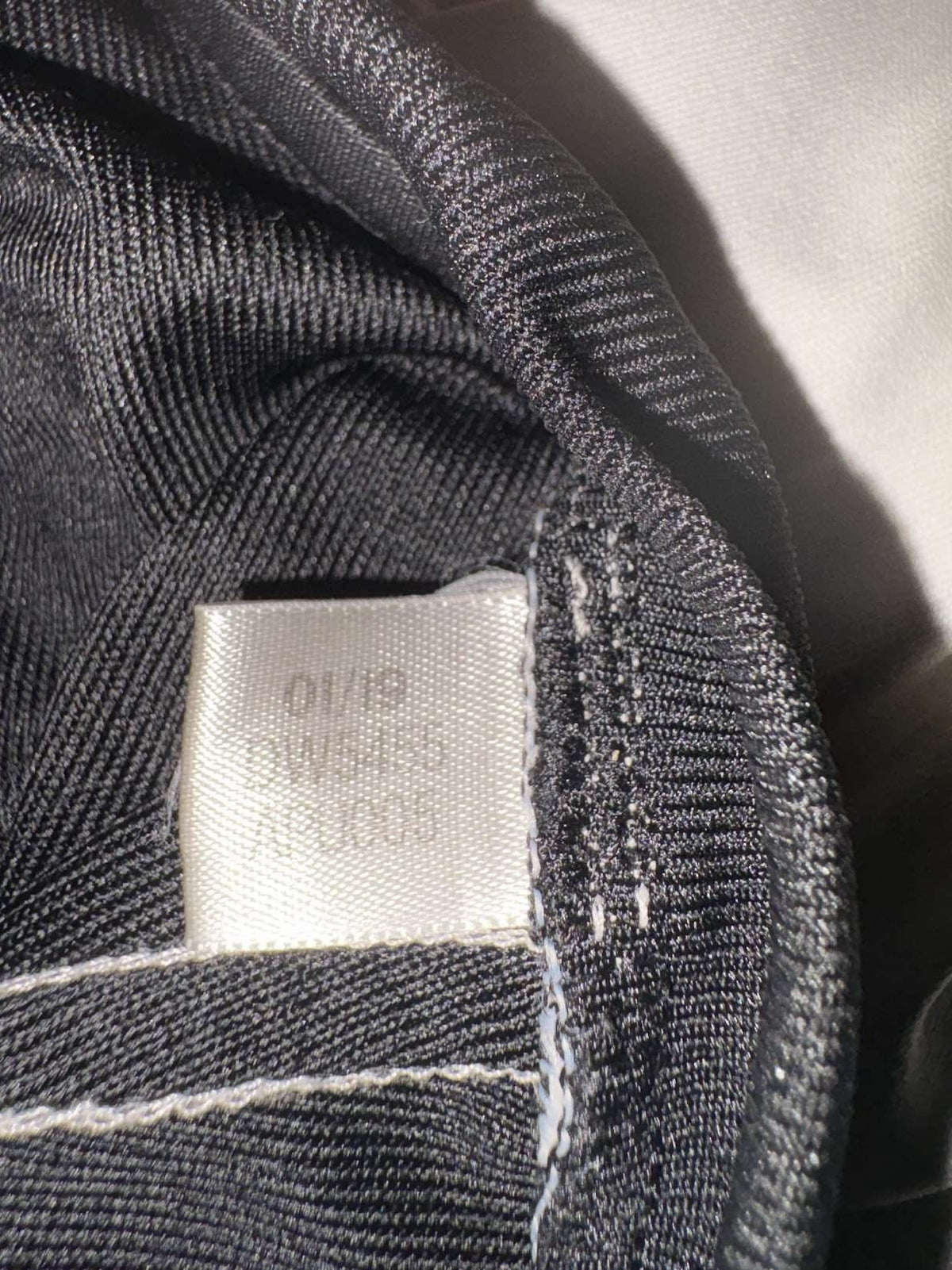 Inner label showing adidas product code DW5455